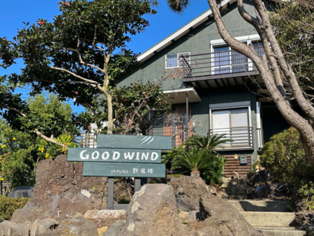 施設玄関入り口